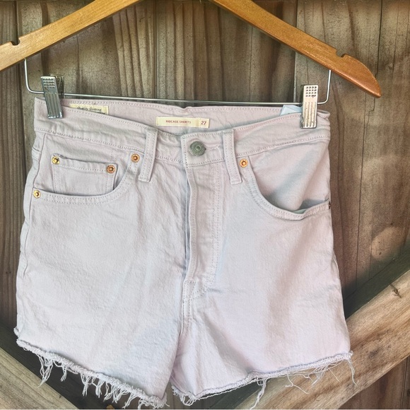 Lavender Levi’s Ribcage Shorts - Picture 3 of 8